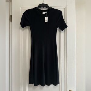 NWT! GAP Women’s Black Ribbed Sweater Dress - XS Petite